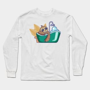 Sloth takes bath in the bathtub Long Sleeve T-Shirt